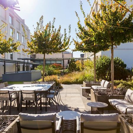 Отель Pullman Basel Europe Экстерьер фото