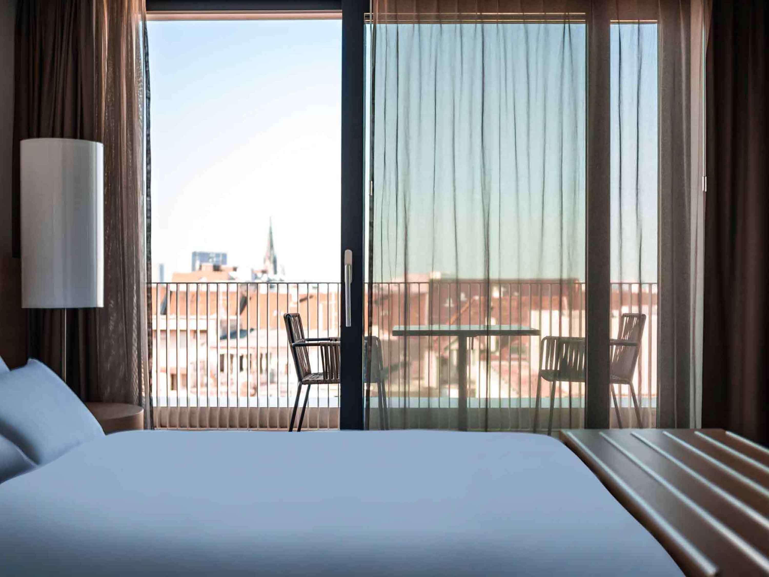 Отель Pullman Basel Europe Экстерьер фото