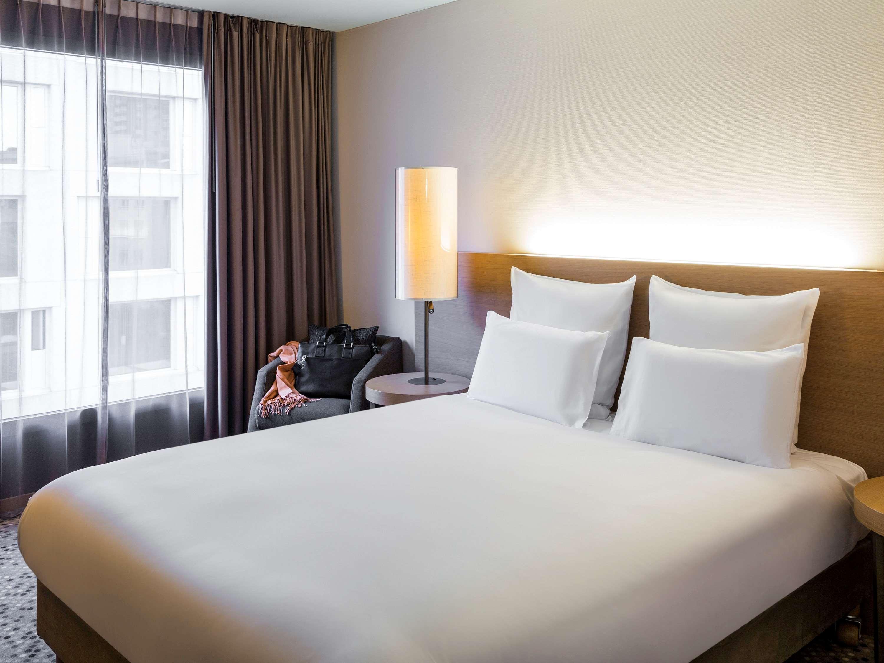 Отель Pullman Basel Europe Экстерьер фото