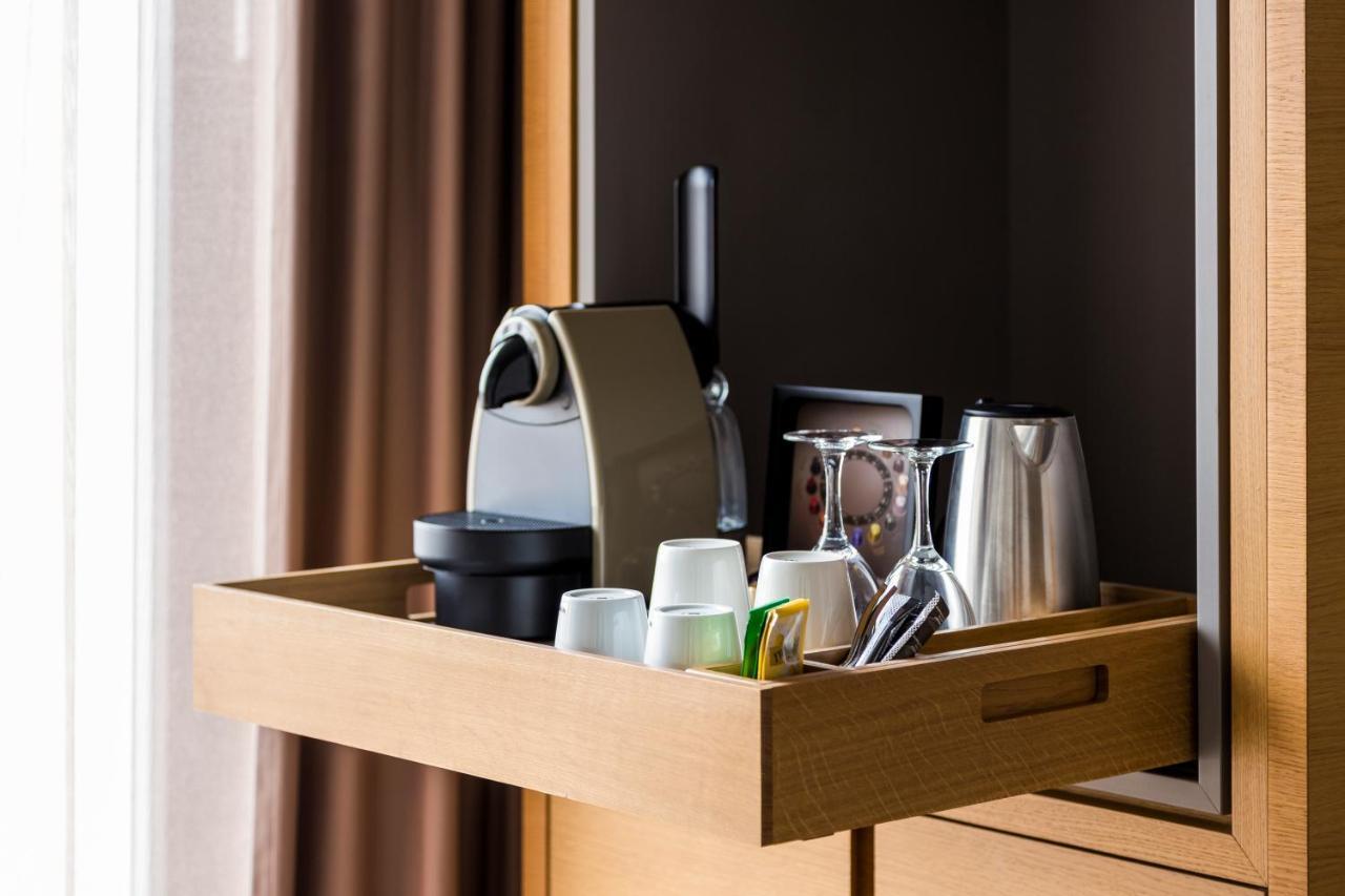 Отель Pullman Basel Europe Экстерьер фото