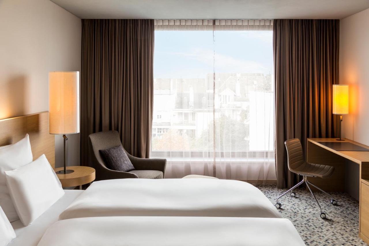 Отель Pullman Basel Europe Экстерьер фото