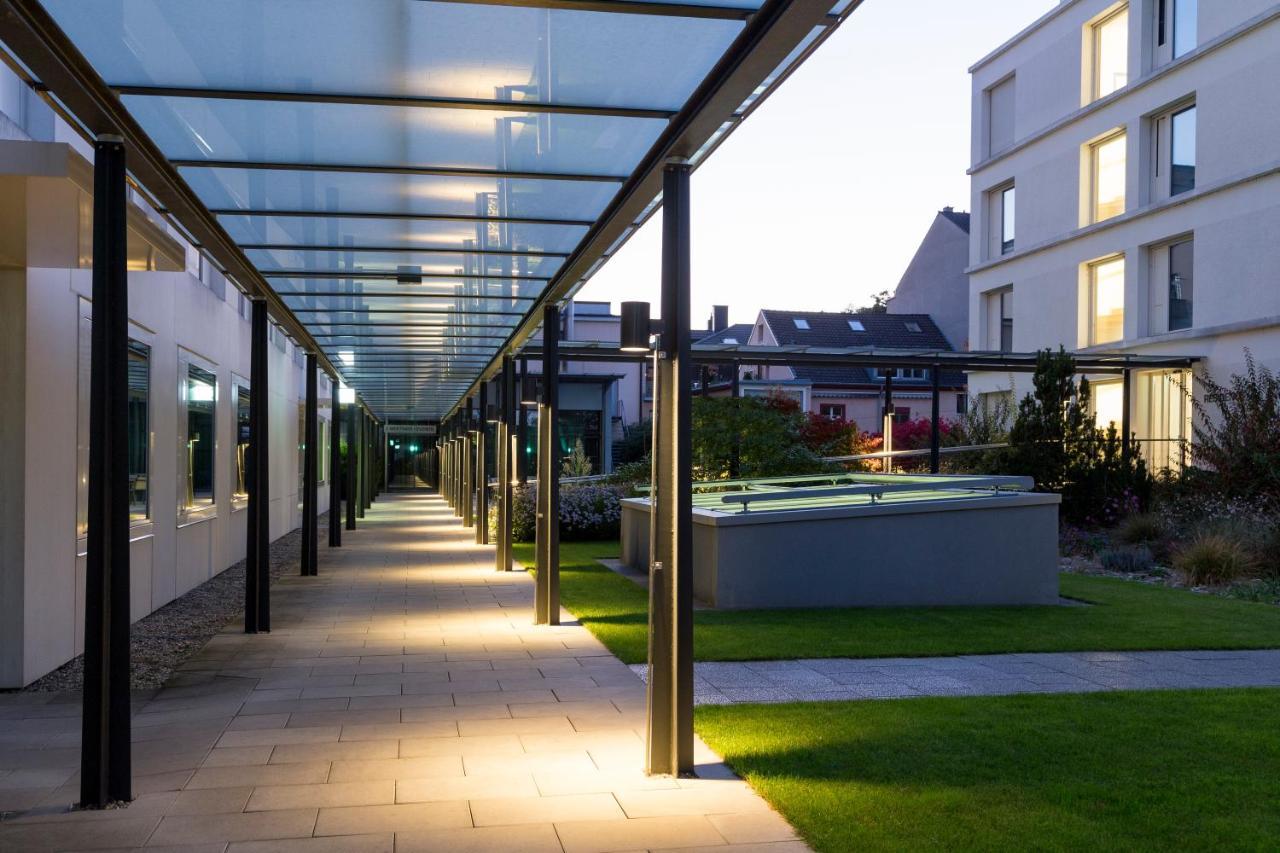 Отель Pullman Basel Europe Экстерьер фото