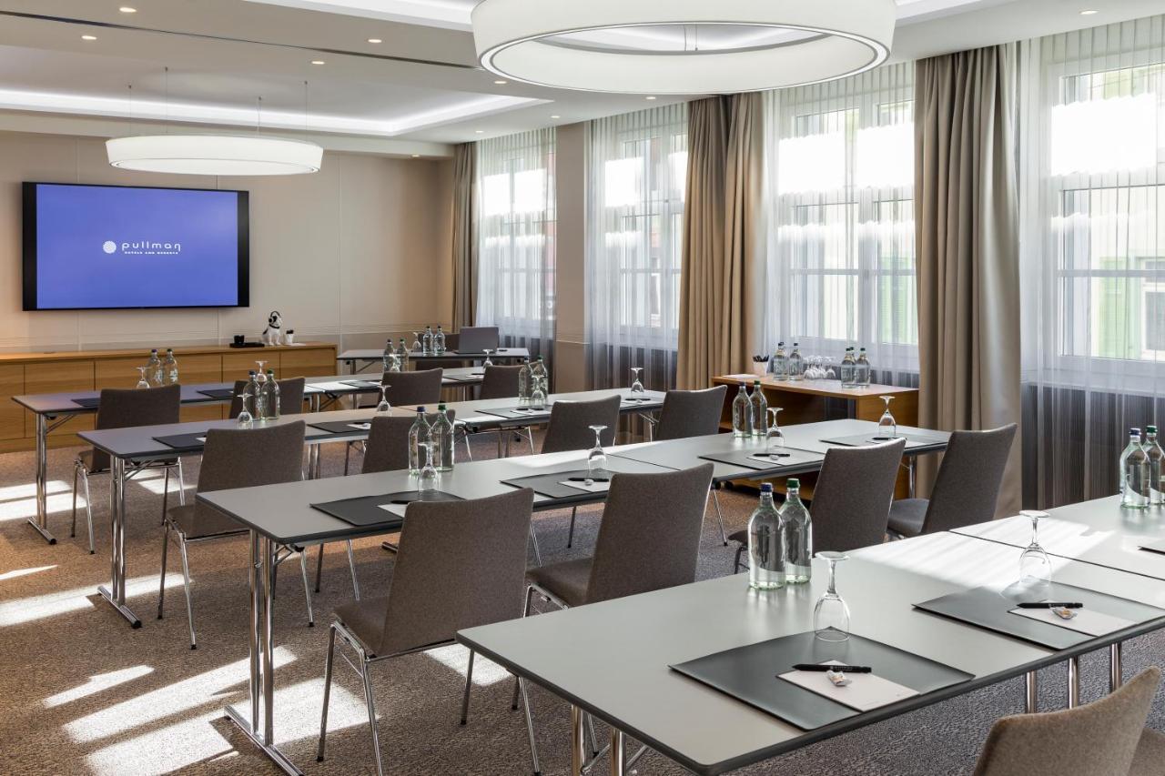 Отель Pullman Basel Europe Экстерьер фото